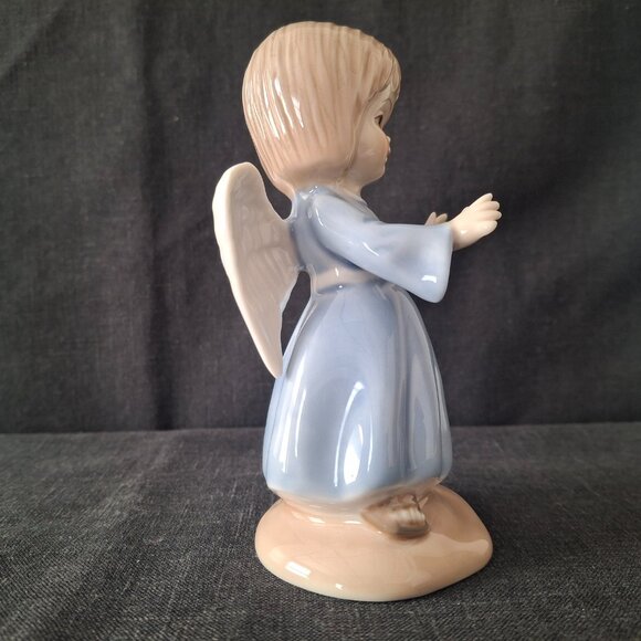 Vintage Ceramic Angel Figurine Porcelana de Cuernavaca Mexico - Picture 4 of 7